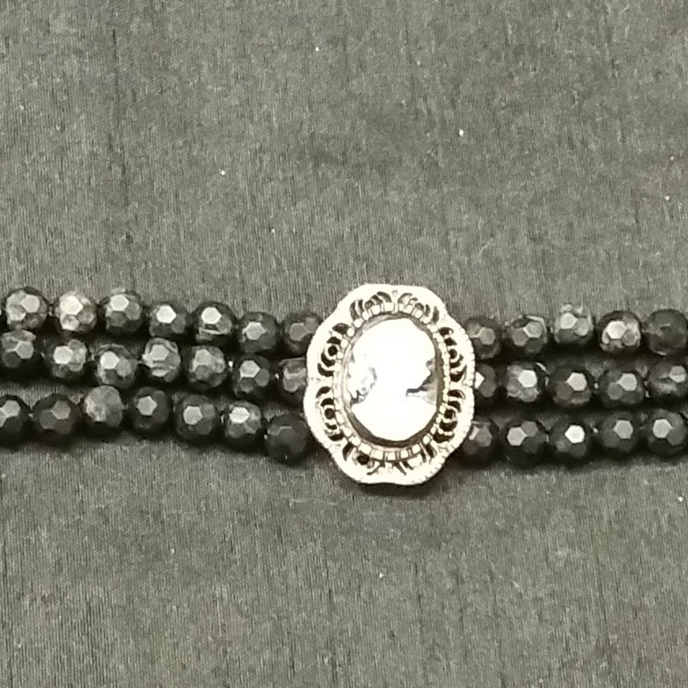 Vintage cameo choker